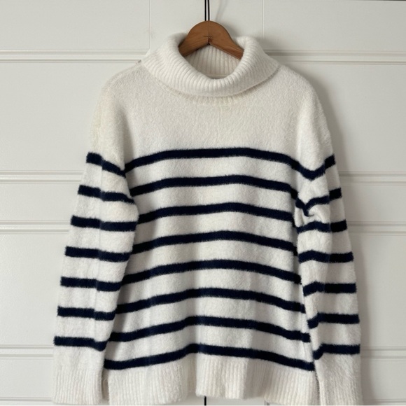 Lands End Sweater Womens Large White Navy Striped Nautical Turtleneck Soft Beach - Picture 1 of 12